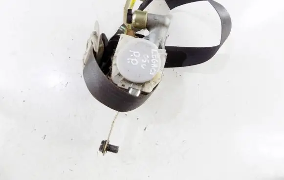 Subaru Legacy Front seatbelt