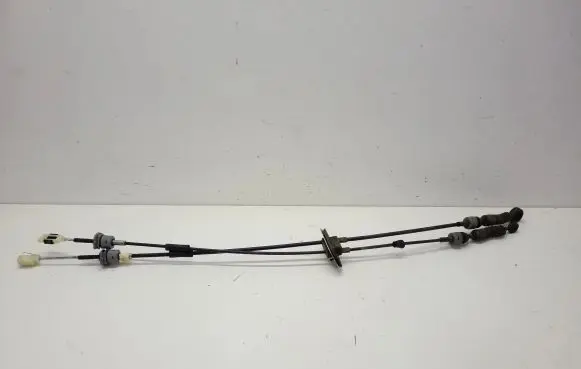 Gear shift cable linkage