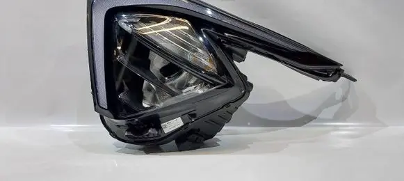 KIA Sportage Headlight/headlamp 92101R2000