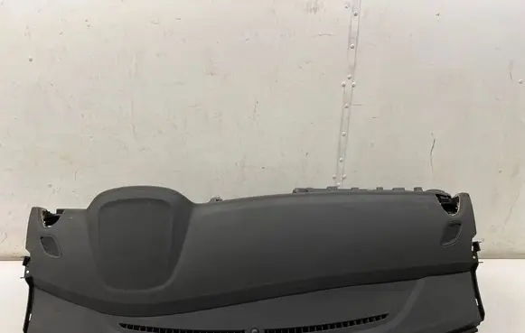 MG ZS Dashboard 11161974