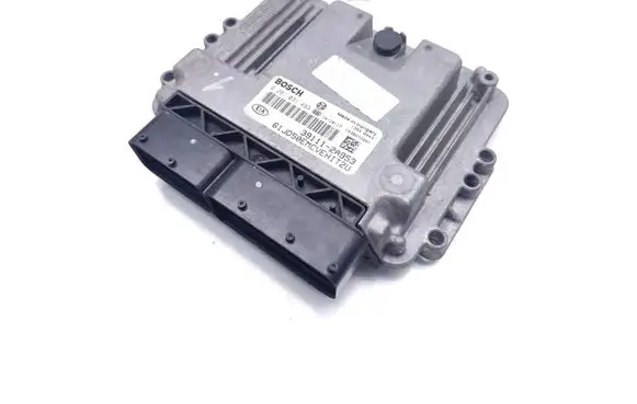 KIA Ceed Engine control unit/module 39111-2A953 0281031493