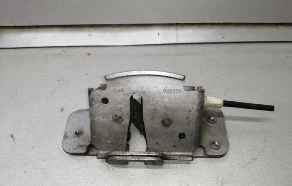 Dodge Grand Caravan Sliding door lock 020333 020335