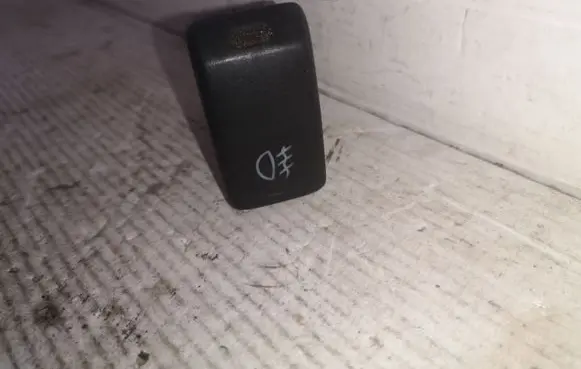 Fog light switch