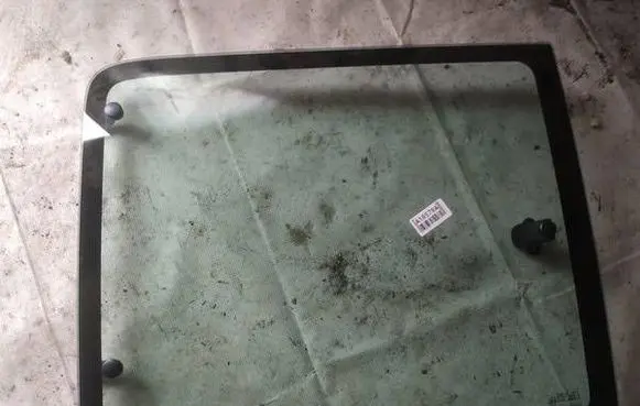 Peugeot Partner Rear door window glass as2