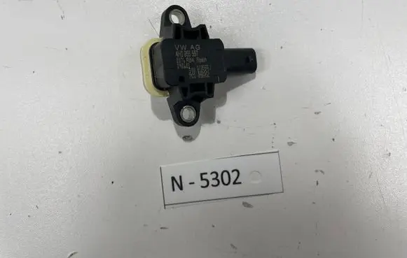 Audi A6 S6 C7 4G Airbag deployment crash/impact sensor 4H0955557