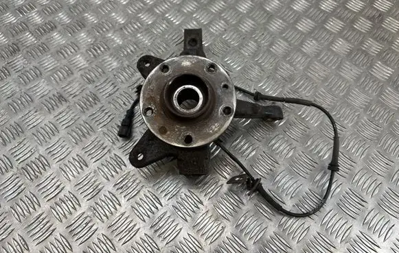 Mercedes-Benz Citan W415 Front wheel hub 