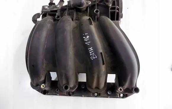 BMW 1 E81 E87 Intake manifold
