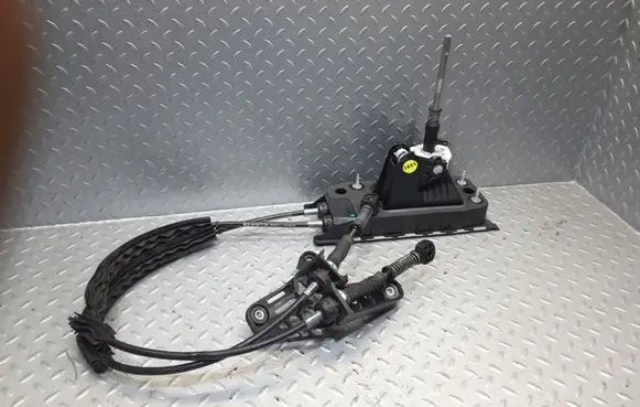 Seat Ibiza V (KJ) Gear shifter/selector 2Q0711049L