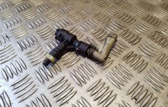 Volkswagen PASSAT B8 Clutch pipe/line 1K0721468C