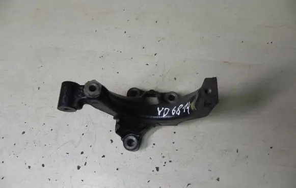 Audi A3 S3 8V Engine mounting bracket 04L425 VD6814