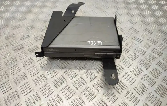 Toyota Avensis T250 Navigation unit CD/DVD player 0866200870