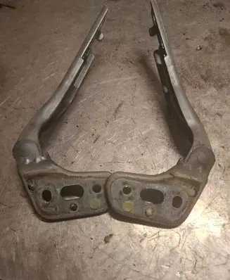 Audi A6 S6 C6 4F Engine bonnet/hood hinges 4F0823301 4F0823302