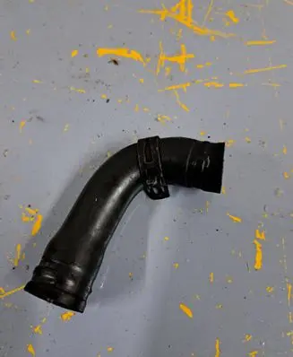 Opel Zafira A Breather hose/pipe 90573597 0066501