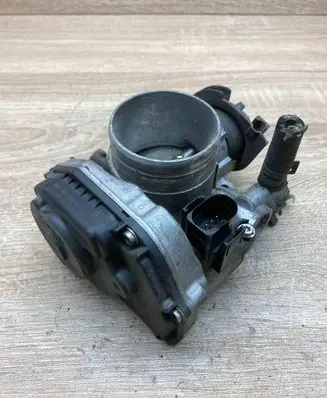Skoda Octavia Mk1 (1U) Throttle valve 06A133064H