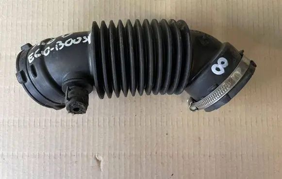 Ford Focus Air intake duct part 156878