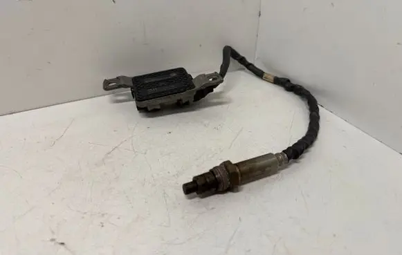 Volkswagen Touareg II Lambda probe sensor 059907807AA