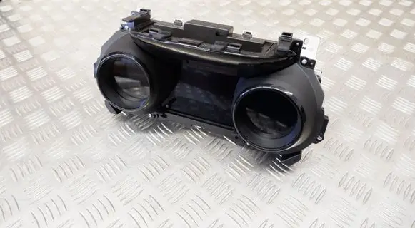 Toyota Yaris XP210 Speedometer (instrument cluster) 83800K0551