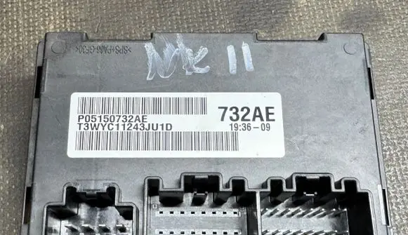 Jeep Grand Cherokee Transfer box differential control unit P05150732AE 732AE