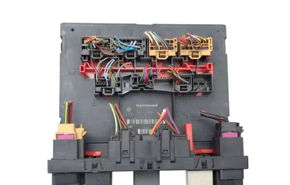 Skoda Octavia Mk2 (1Z) Comfort/convenience module 3C0937049E H37S1002 28022870