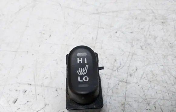 Mitsubishi Colt Seat heating switch