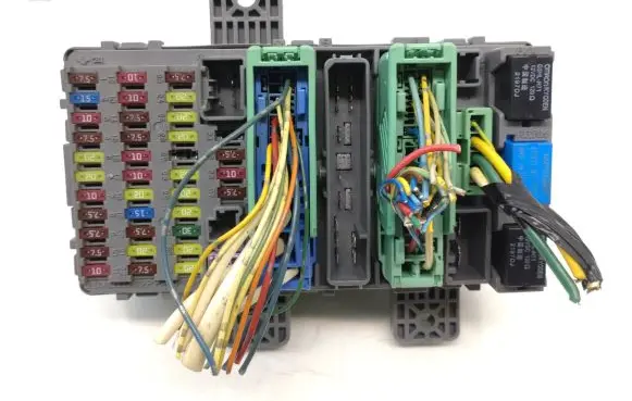 Honda Civic Fuse module SMGS240 7003427731 G8HLH71
