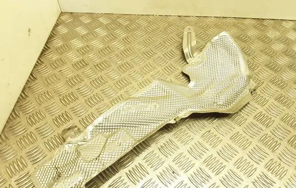 BMW 5 F10 F11 Heat shield in engine bay 51487193523