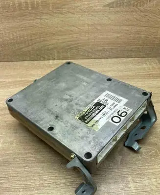 Toyota Yaris Engine control unit/module ECU 8966152065 2110007215