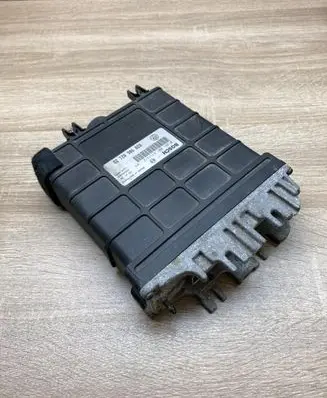Volkswagen PASSAT B4 Engine control unit/module ECU 028906021DD 0281001411