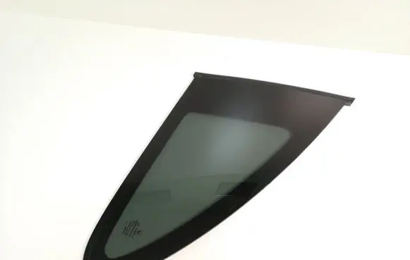 Honda CR-V Rear side window