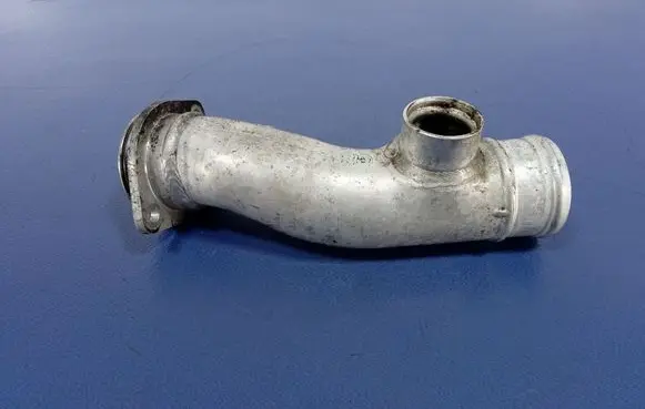 Volkswagen Phaeton Air intake hose/pipe 