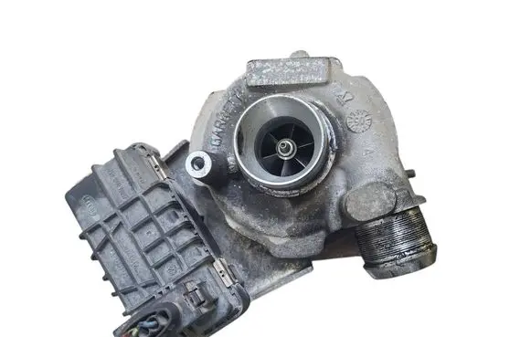 Citroen C5 Turbo 4U3Q6K682AJ