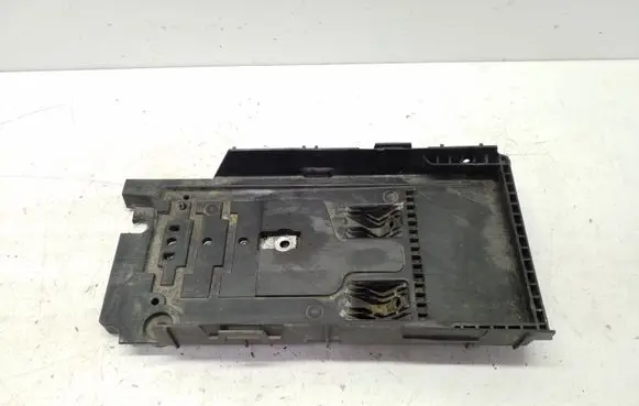 Ford Mondeo MK V Battery tray DG9310723AE