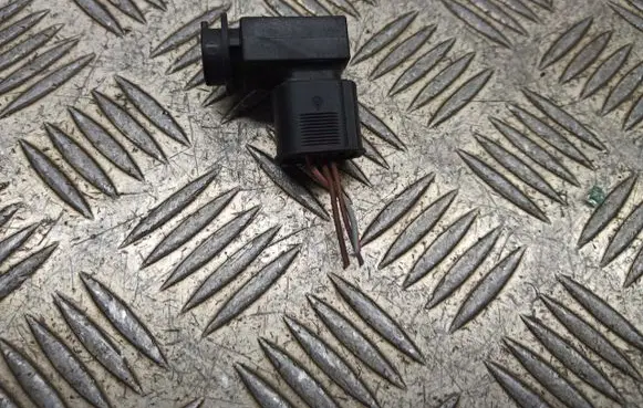Audi A6 Allroad C6 Intake air temperature sensor 4B0907659A