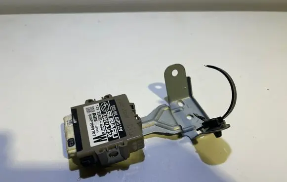 Subaru Outback Light module LCM 84051AJ030 0XKFY009707 3560060078