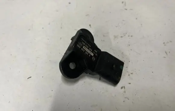 Audi A5 8T 8F Air pressure sensor 03C906051
