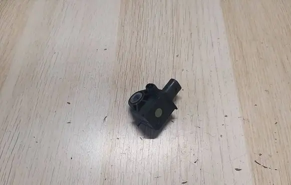 Volkswagen e-Golf Airbag deployment crash/impact sensor 5Q0959651