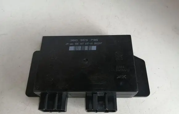 Volkswagen PASSAT B5 Comfort/convenience module 3B0959796