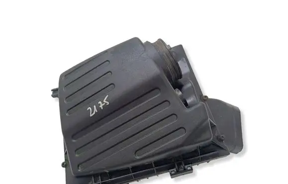Opel Insignia A Air filter box 55560889