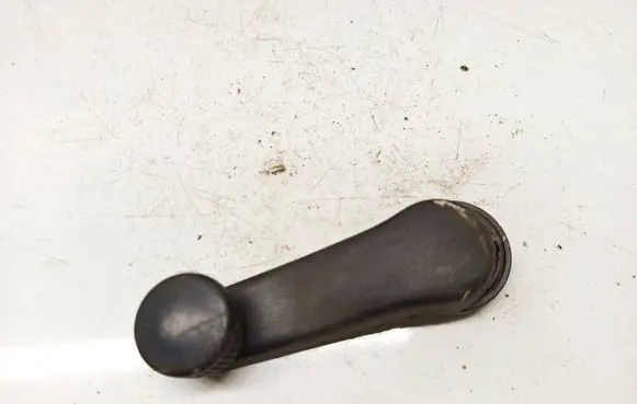 Seat Alhambra (Mk1) Front door window winding handle 1h0837581d