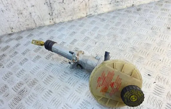 Audi Cabriolet B3 8G Clutch master cylinder 8G2612097