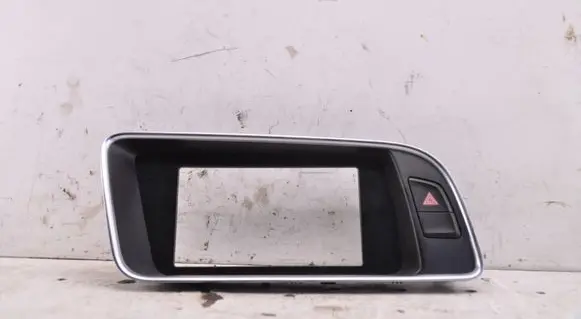 Audi Q5 SQ5 8R Radio/GPS head unit trim 8R1857186N