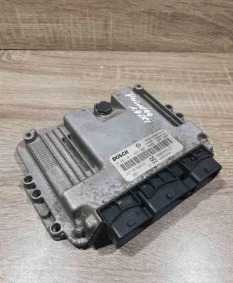 Nissan Primera Engine control unit/module ECU 0281011645 820030567895
