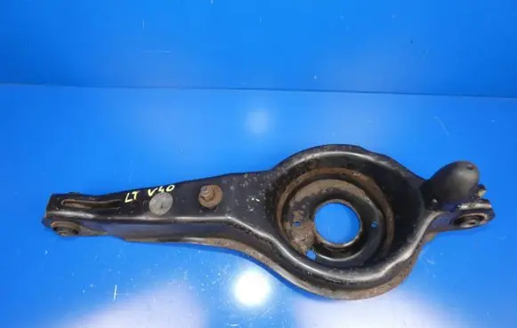 Volvo V40 Rear control arm