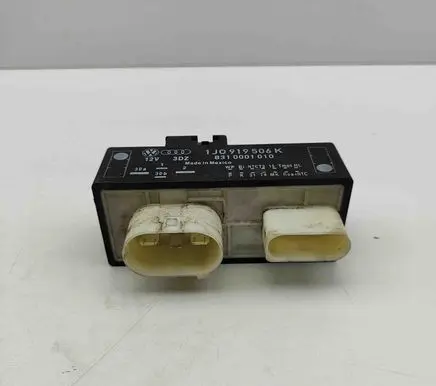Volkswagen New Beetle Coolant fan relay 1J0919506K