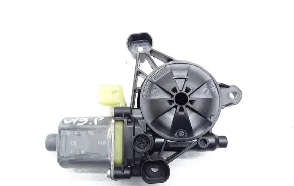 Skoda Octavia Mk3 (5E) Front door window regulator motor 5Q0959802