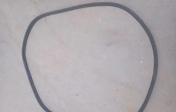 Mazda 3 II Trunk rubber seal (body) 