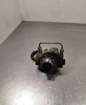 Toyota Avensis T250 Fuel injection high pressure pump 221000R020 03729
