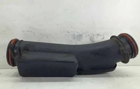 Volkswagen PASSAT B6 Coolant pipe/hose 03C145674B 3981027899