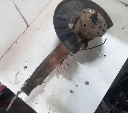 Audi Q7 4L Front wheel hub 7L0407257A