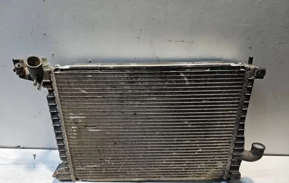 Opel Vectra B Coolant radiator 